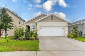 1267 Berry Ln, Davenport, FL 33837