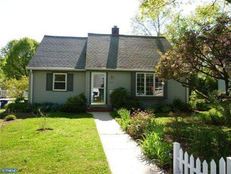 310 High St, Moorestown, NJ 08057