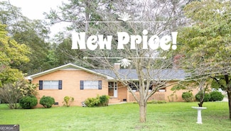 206 Sunrise Cir, Trion, GA 30753