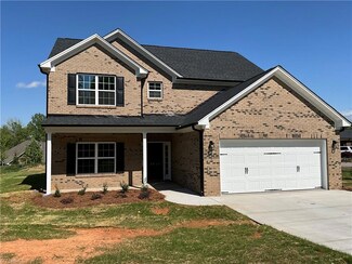 3924 Braddock Rd, High Point, NC 27265