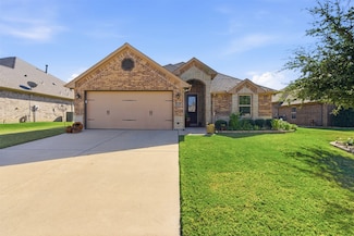 2038 Clive Dr, Granbury, TX 76048