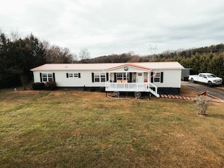 1459 Squire Fox Rd, Dandridge, TN 37725
