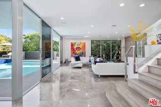1250 Angelo Dr, Beverly Hills, CA 90210