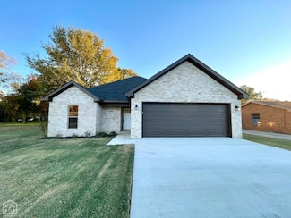231 Flossie St, Trumann, AR 72472
