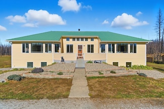 14125 E Eistrup Rd, Elk, WA 99009