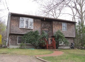 47 Pepper Bush Trail, Saunderstown, RI 02874