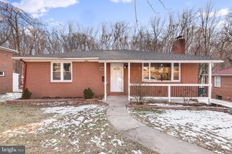 16 Cree Dr, Oxon Hill, MD 20745