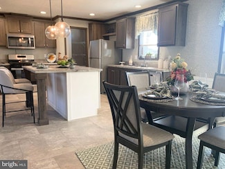 20 Letti Dr, Elizabethtown, PA 17022