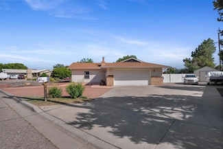 97 Carlsbad Ave, Los Alamos, NM 87547