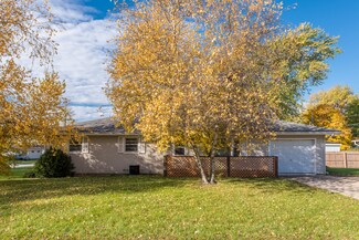 1154 Kenmore Ave, Aurora, IL 60505