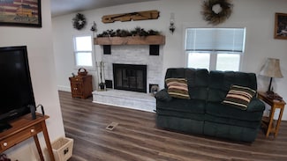 1247 State Hwy N, Clever, MO 65631