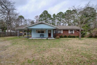 209 Bayshore Dr, Wilmington, NC 28411