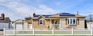 137 Neptune Ave, West Babylon, NY 11704