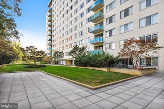 10201 Grosvenor Place Unit 1005, Rockville, MD 20852