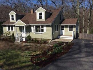 20 Woodcliffe Ave, Worcester, MA 01604