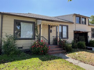 18 Connely Ct, Salinas, CA 93905