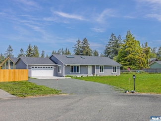 41 Kate's Ct, Port Angeles, WA 98362