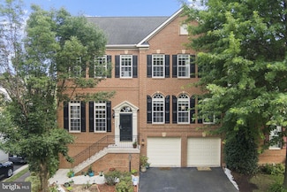 9958 E Hill Dr, Lorton, VA 22079