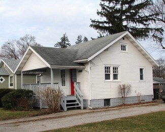 418 W Lusher Ave, Elkhart, IN 46517