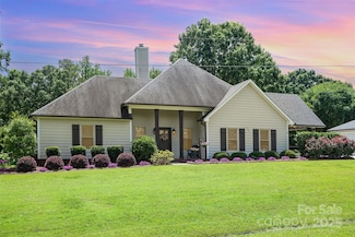 5701 Cedar Hill Dr, Monroe, NC 28110
