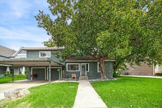 315 Brooks St, Sugar Land, TX 77478