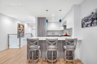 267 W 71st St Unit 1-R, New York, NY 10023