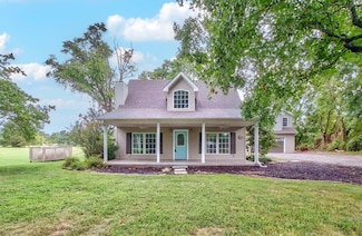 2871 Old Clarksville Spgfld Rd, Adams, TN 37010