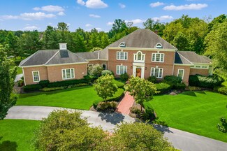 2576 Colts Neck Rd, Blacklick, OH 43004