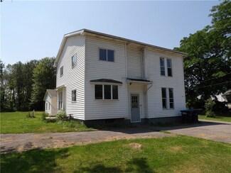 8422 Ridge Rd, Sodus, NY 14551