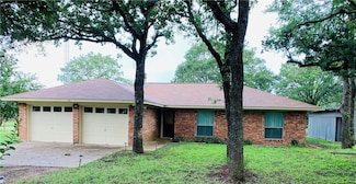 5196 Gary Rd, College Station, TX 77845