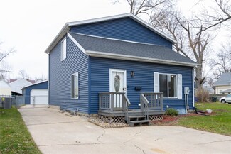 391 30th St SE, Cedar Rapids, IA 52403