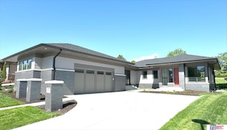 6500 Windflower Rd, Lincoln, NE 68521