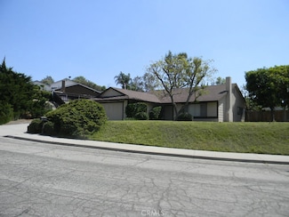 6045 Promontory Ln, Riverside, CA 92506