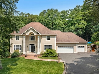 44 Scofield Farms, Darien, CT 06820