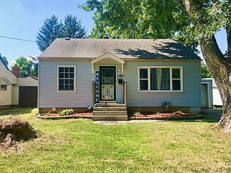 1313 14th Ave, Sterling, IL 61081