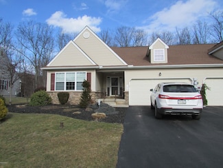 105 Refuge Dr E, Drums, PA 18222