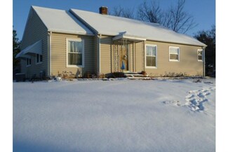 510 E Division St, Colfax, IA 50054