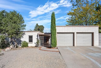 901 Poco Cerro Ct SE, Albuquerque, NM 87123