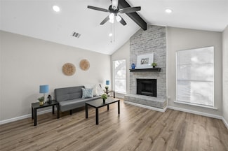 2331 Sherry St, Arlington, TX 76014