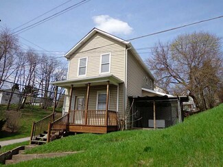 802 1st St, Rochester, PA 15074