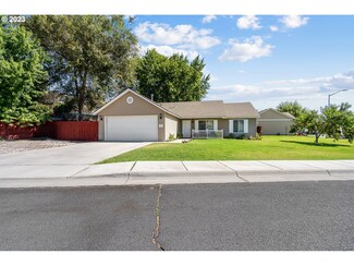 1574 SW Meadow View Dr, Hermiston, OR 97838