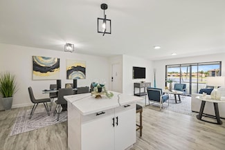 825 Sky Pine Way Unit H1, Greenacres, FL 33415