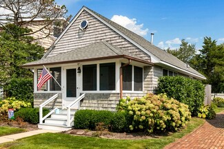 503 Club Dr, Bay Head, NJ 08742