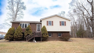 860 Reams Rd, Indiana, PA 15701