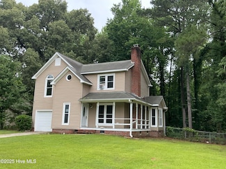 128 Robinhood Dr, Jacksonville, NC 28546