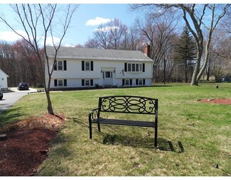 39 Blackstone St, Mendon, MA 01756