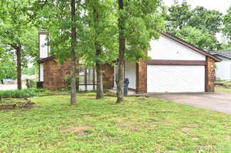 1642 E Jones Ave, Sapulpa, OK 74066