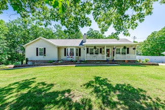 290 Shannon Dr, Ringgold, GA 30736