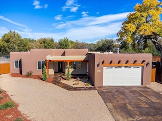 1011 Los Arboles, Espanola, NM 87532
