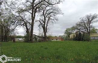 912 N 5th Ave, Marshalltown, IA 50158